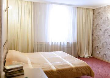 Улучшенный люкс в Гостинице  Алмаз